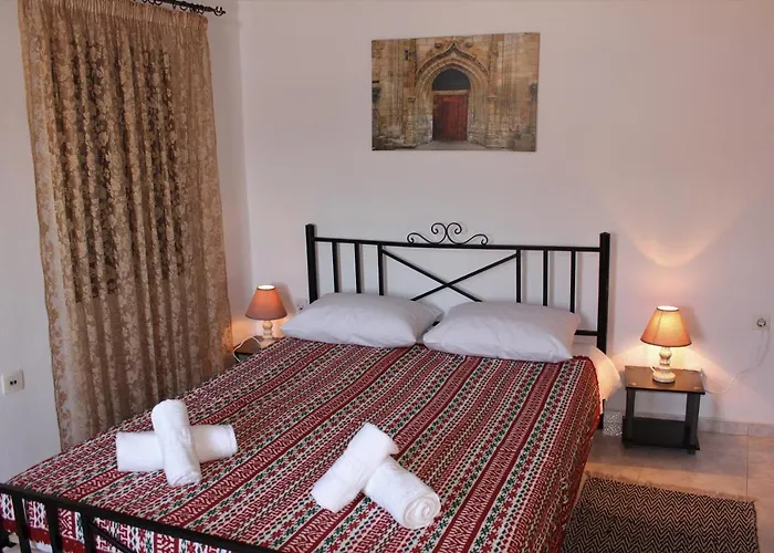 Traditional Stone House Apartment *