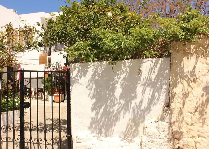 Traditional Stone House Апартаменты *