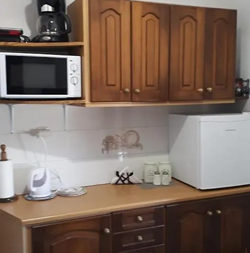 Traditional Stone House Apartment *